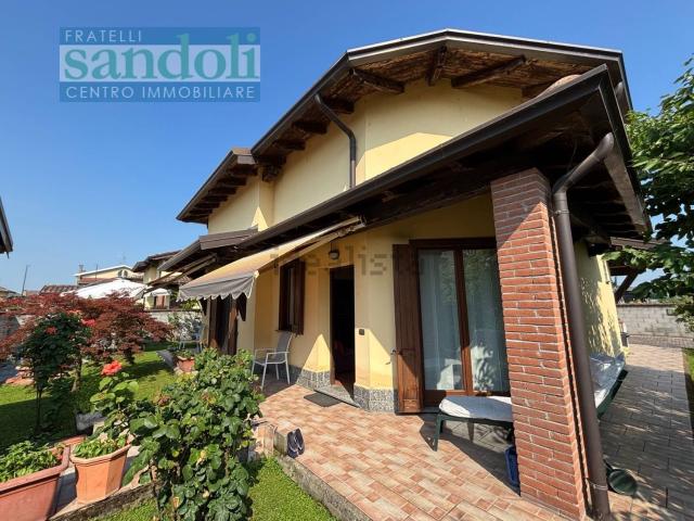 Casa in vendita a Piemonte, Novara