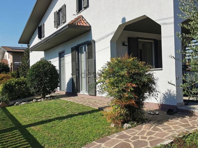 Casa in vendita a Massinetta, Gerenzano