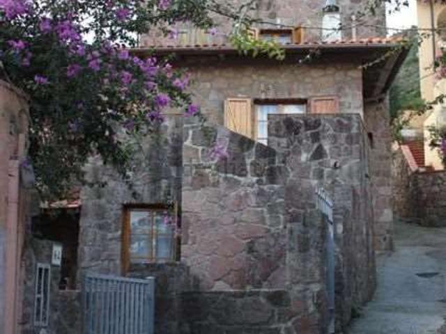 Casa in vendita a Porto, Capraia Isola