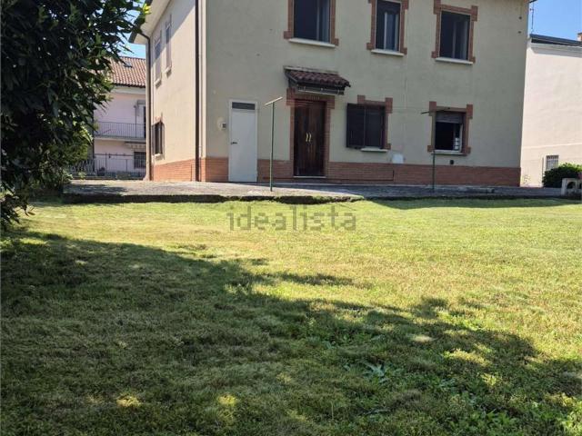 Casa in vendita a Giussago, Lombardia