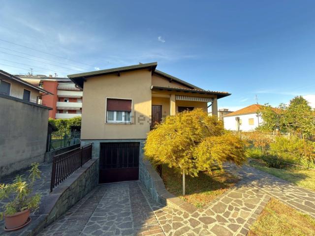 Casa in vendita a Baracche, Trezzo Sull'adda