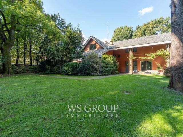 Casa in vendita a Cazzaniga, Monza
