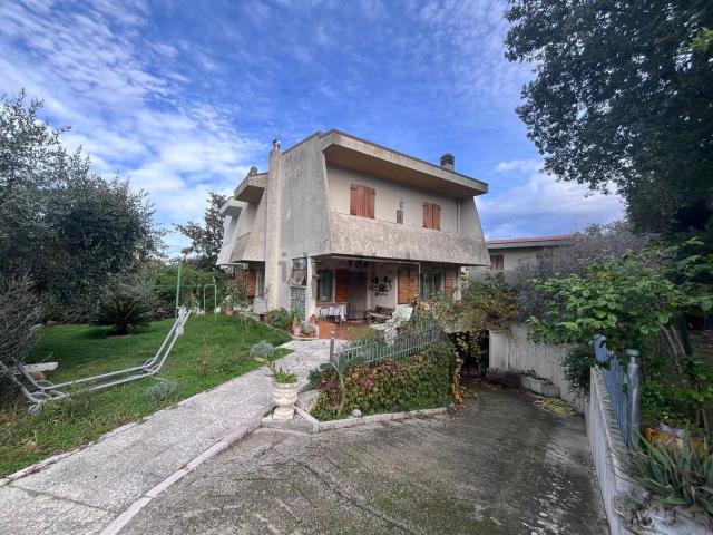 Casa in vendita a Termoli, Molise