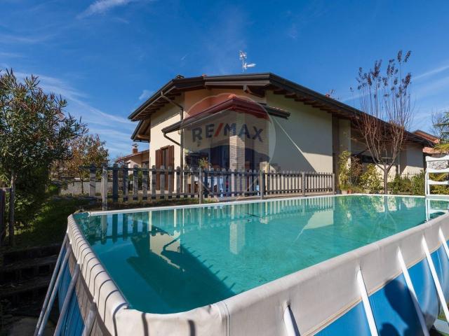 Casa in vendita a Lonate Pozzolo, Lombardia