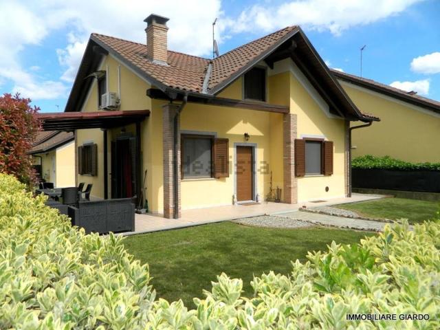 Casa in vendita a Piemonte, Asti