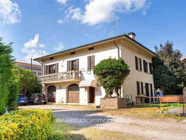 Casa in vendita a Unione Comuni Modenesi Area Nord, Cavezzo
