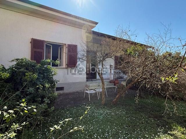 Casa in vendita a Vezzano Inferiore, Vezzano Ligure