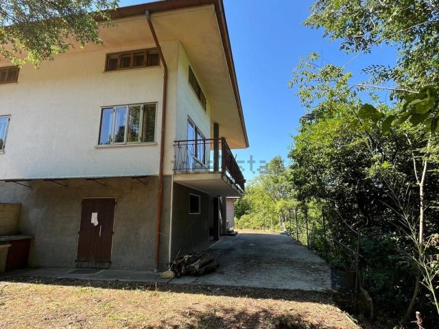 Casa in vendita a Tarcento, Friuli-Venezia Giulia