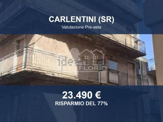 Casa in vendita a Carlentini, Siracusa