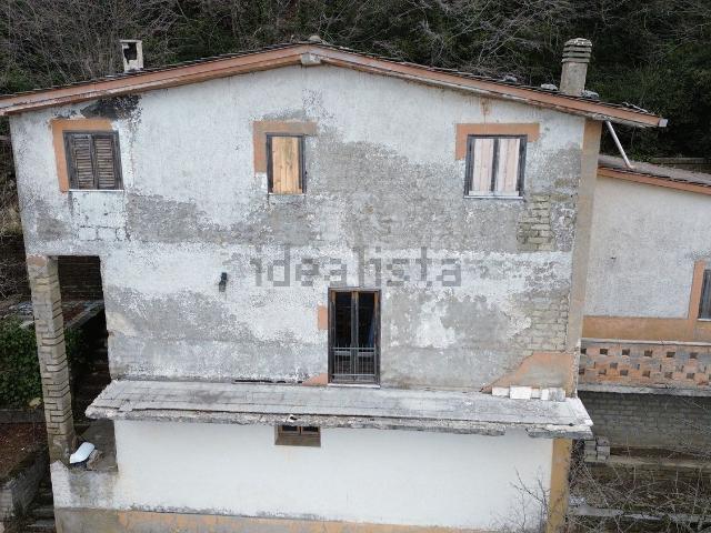 Casa in vendita a Serrone, Lazio