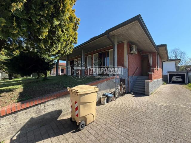 Casa in vendita a Garlasco, Pavia