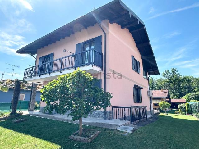 Casa in vendita a Borgo Ticino, Novara