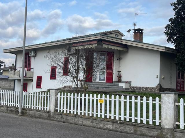 Casa in vendita a Scaldasole, Lombardia