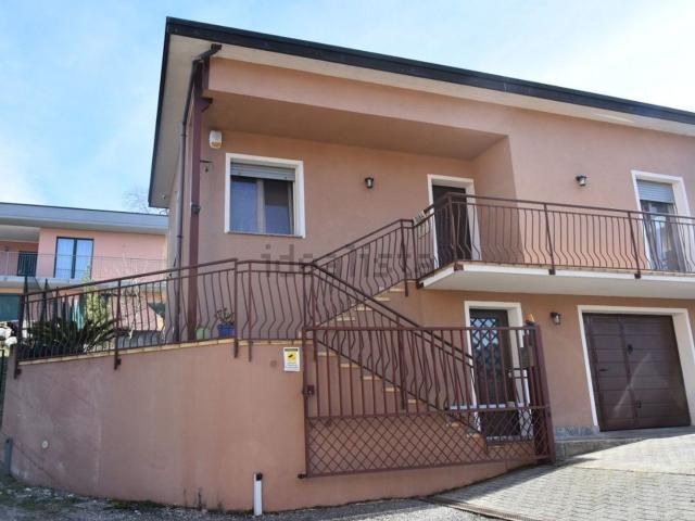 Casa in vendita a Comunità Montana Valli del Verbano, Luino