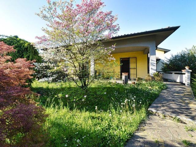 Casa in vendita a Ceriano Laghetto, Lombardia