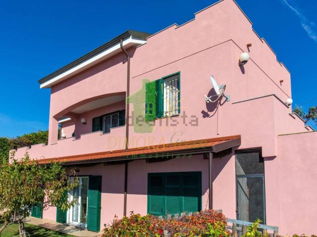 Casa in vendita a Taggia, Arma Di Taggia