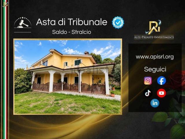 Casa in vendita a Castelnuovo Di Farfa, Lazio