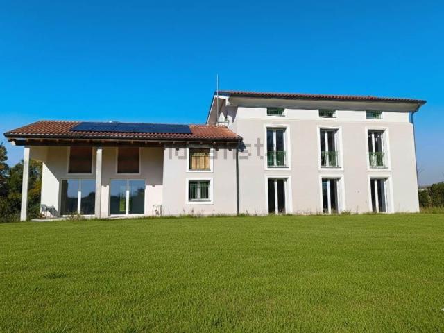 Casa in vendita a Unione Comuni Modenesi Area Nord, Mirandola