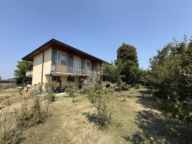 Casa in vendita a Molino Soresina, Cremona