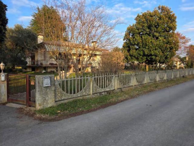 Casa in vendita a Venegazzù, Volpago del Montello