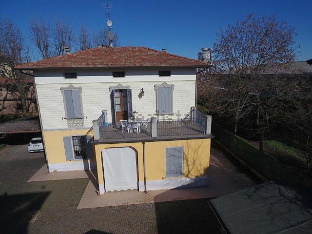 Casa in vendita a Tresinaro - Secchia, Re