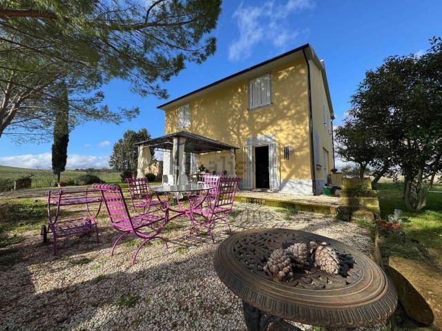 Casa in vendita a Unione di Comuni Montani Colline del Fiora, Manciano