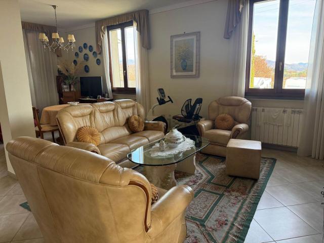 Casa in vendita a Capolona, Toscana