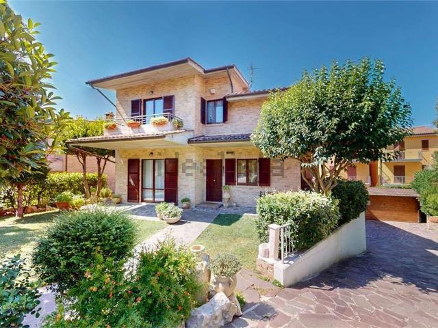 Casa in vendita a Marche, Ancona