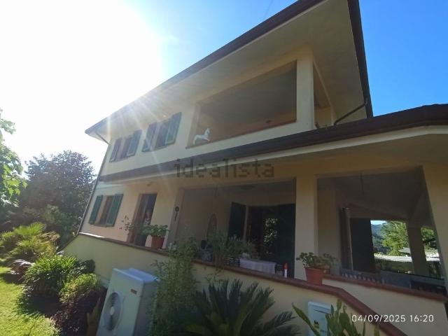 Casa in vendita a Camaiore, Toscana