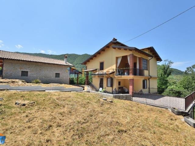 Casa in vendita a Turania, Lazio