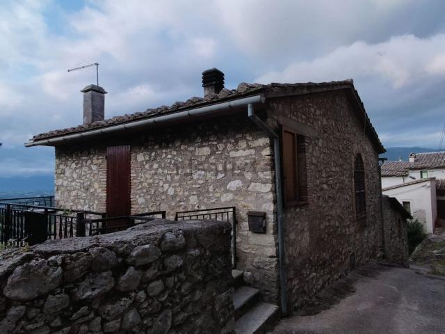 Casa in vendita a Stroncone, Umbria