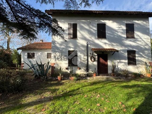Casa in vendita a Latina, Lazio