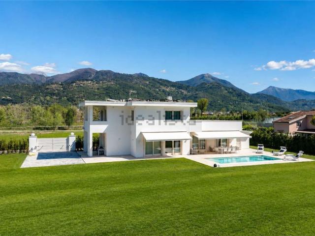 Casa in vendita a Tonfano, Toscana