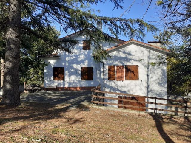 Casa in vendita a Pozzo, Marche