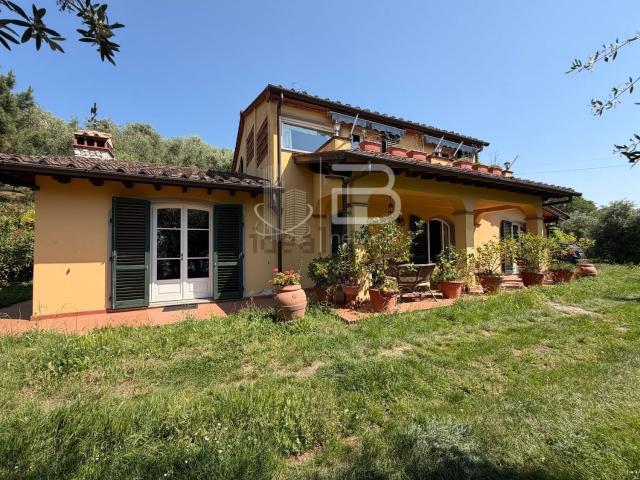 Casa in vendita a Massa e Cozzile, Massa E Cozzile