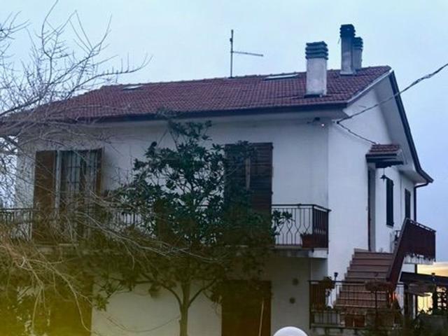 Casa in vendita a Jesi, Ancona