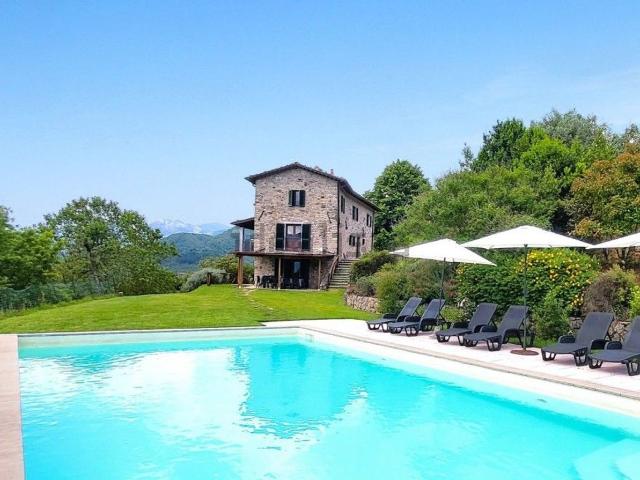 Casa in vendita a Unione Comuni Garfagnana, Fosciandora