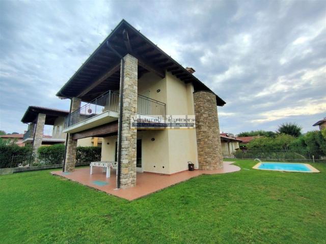 Casa in vendita a Montinelle, Manerba Del Garda