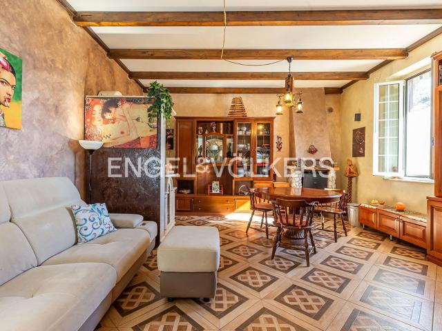 Casa in vendita a Pratolungo, Roma Capitale