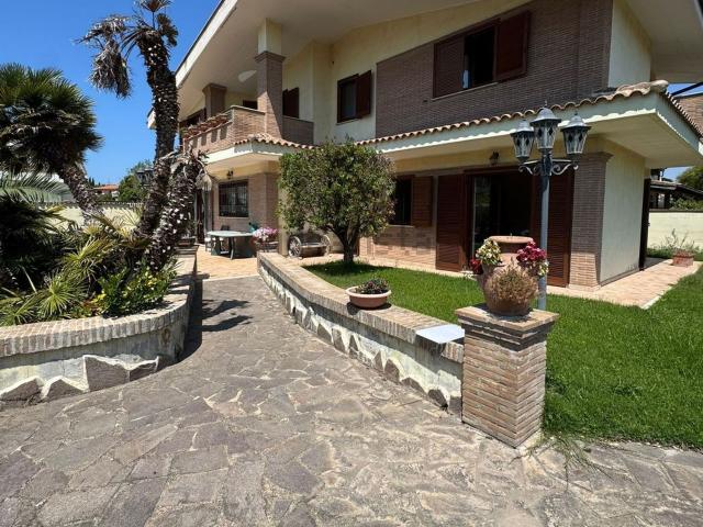 Casa in vendita a Borgo Medievale, Roma Capitale