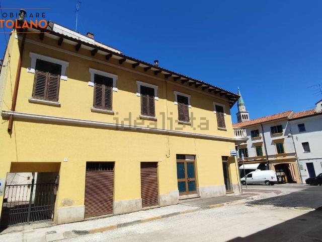 Casa in vendita a Monfalcone, Friuli-Venezia Giulia