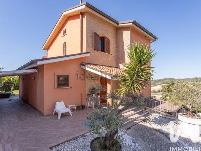 Casa in vendita a San Germano, Camerano