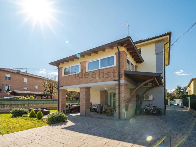 Casa in vendita a Tresinaro - Secchia, Re