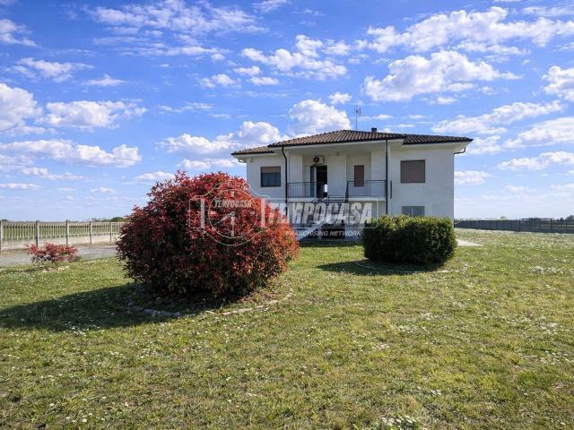 Casa in vendita a Piemonte, Vercelli