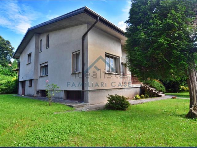 Casa in vendita a Monte, Solbiate Arno