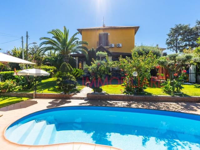 Casa in vendita a Roma Capitale, Lazio