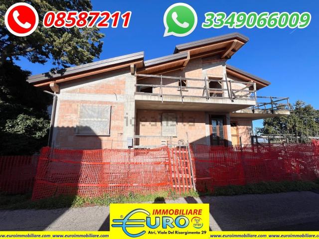 Casa in vendita a Atri, Abruzzo