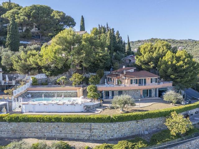 Casa in vendita a Imperia, Liguria