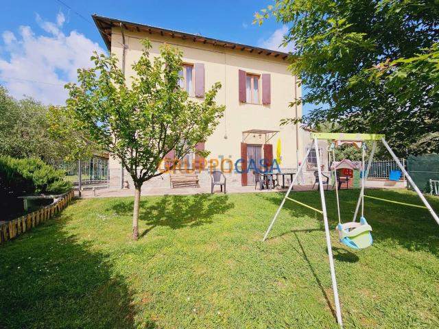 Casa in vendita a Uzzano E Castello, Toscana