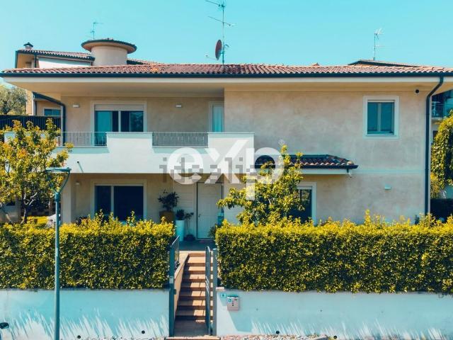 Casa in vendita a Polpenazze, Lombardia